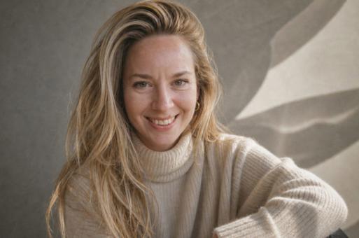 Sole Luna is a professional spiritual advisor with seven years of psychic reading experience, offer