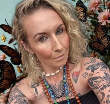 Willow Moon is an intuitive psychic medium who offers compassionate, insightful readings designed t